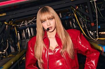 BLACKPINK's Lisa Films Extraction: Tygo in Jakarta